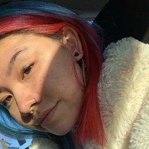 Meet your Posher, Nicole